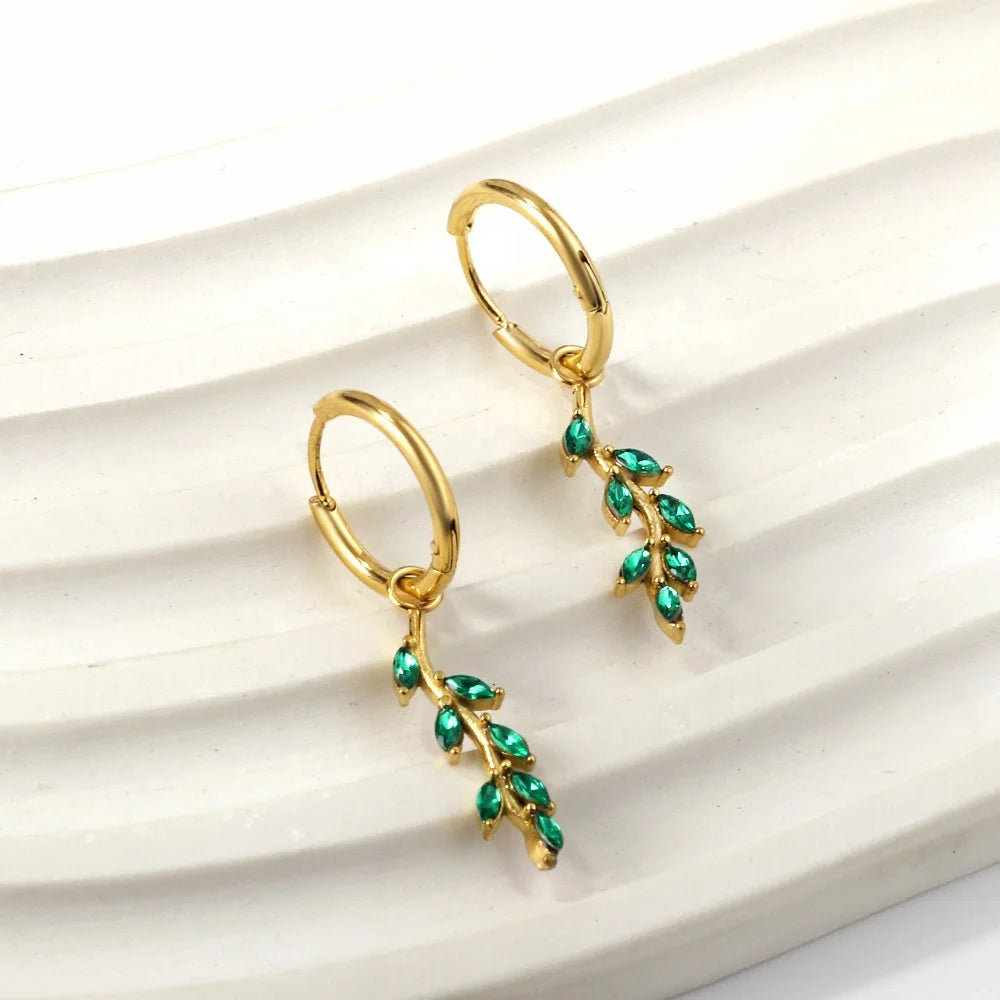 Fashion Earrings Jewelry 316 Stainless Steel Green Zirconia Leaves Huggie Earrings PVD 18k Gold Hoop Earrings for Women