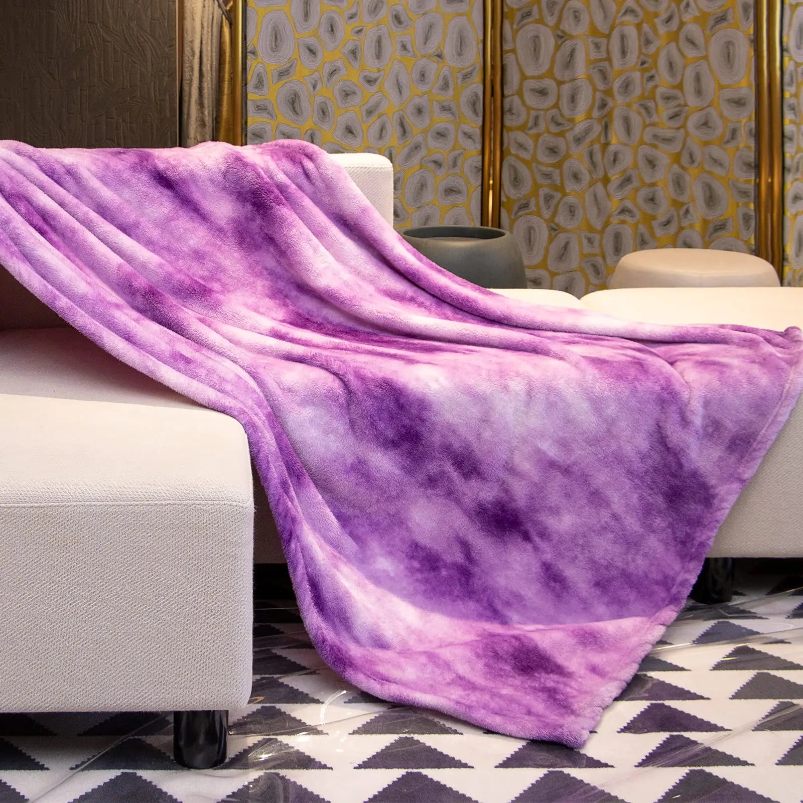 1pc Fleece Throw Blanket 300GSM Throw Blanket for Couch Sofa Bed Soft Lightweight Plush Cozy Microfiber Blankets & Throws