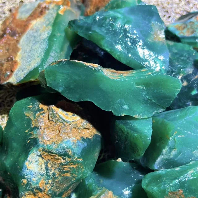 Rare High Quality Natur Gemstones Green Rough Chrysoprase Stones for Making Jewelry