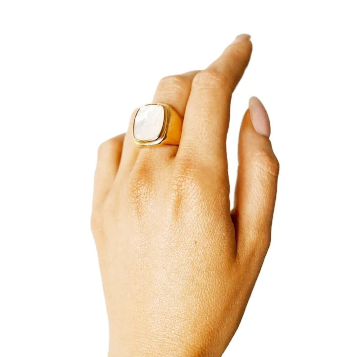 Custom Fashion Stainless Steel 18K Gold Plated Shell Ring Accessories Women Jewelry