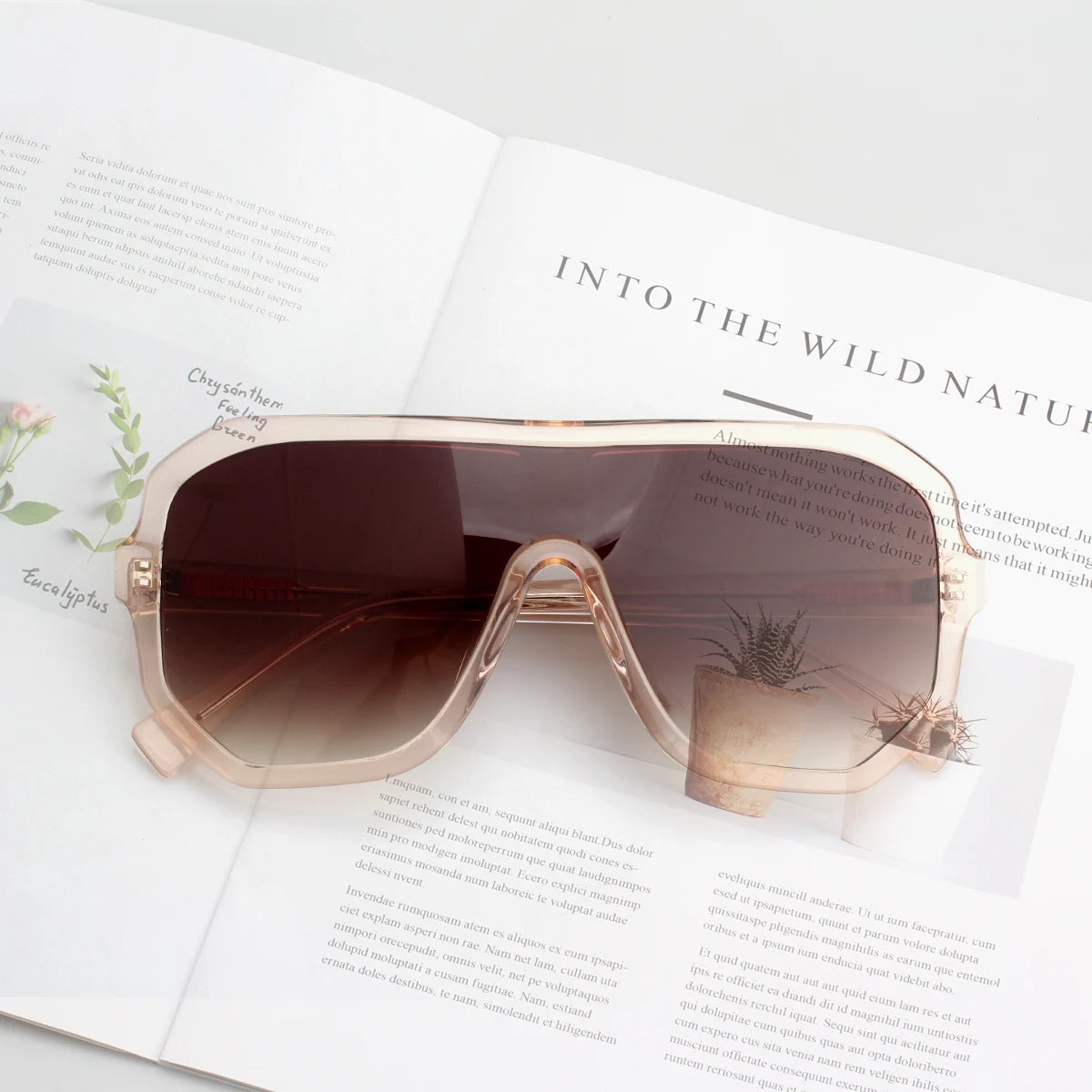 Hot Selling Men and Women High Quality Fashion Trendy One Piece Lens Oversized Sun Glasses Outdoor UV400 Sunglasses
