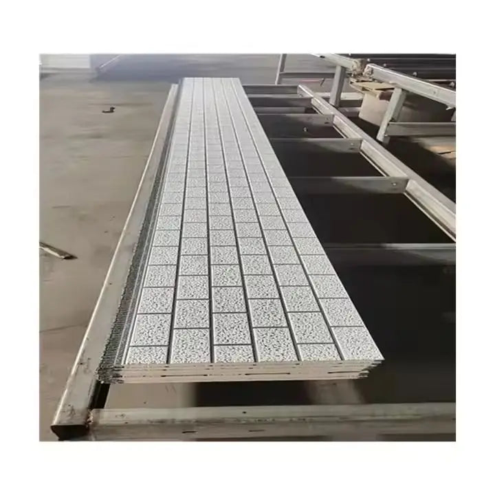 Cheap 10mm PU Polyurethane Heat Insulated Roof Cladding Sandwich Wall Panel for Prefabricated House