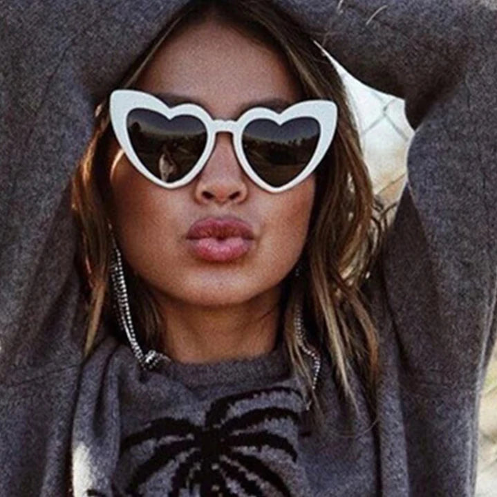 2022 Retro Classic Love Heart Sunglasses for Women Black Glass with Long Tail Korean Fashion Women's Glasses Plastic Frame