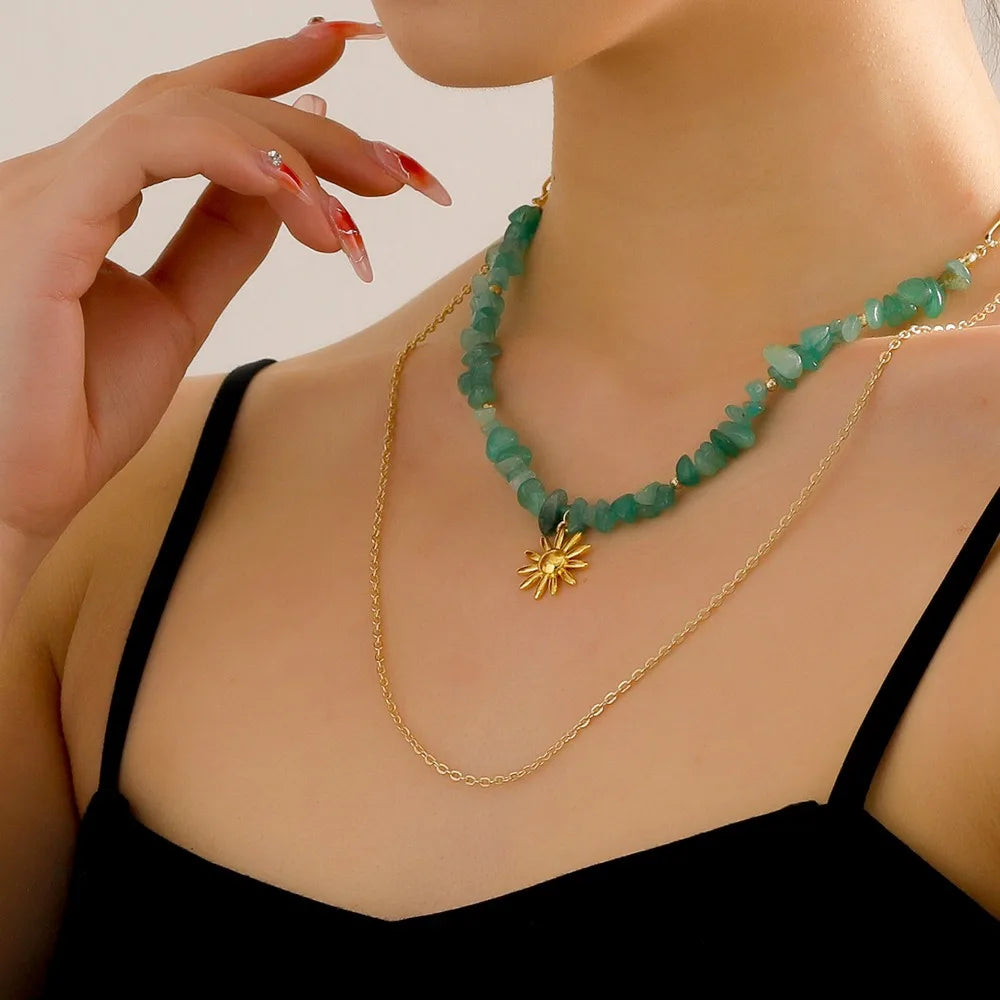 Healing Stone Necklace Natural Stone Irregular Green Aventurine Beaded Clavicle Necklace Trendy Flower Gold Plated Charm Jewelry