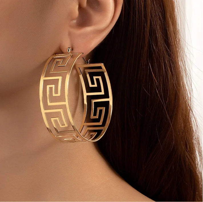 Punk Metal Gold Color Geometric C-shape Circle Stud Earrings for Women Korean Jewelry Fashion Wedding Hoop Earrings Jewelry