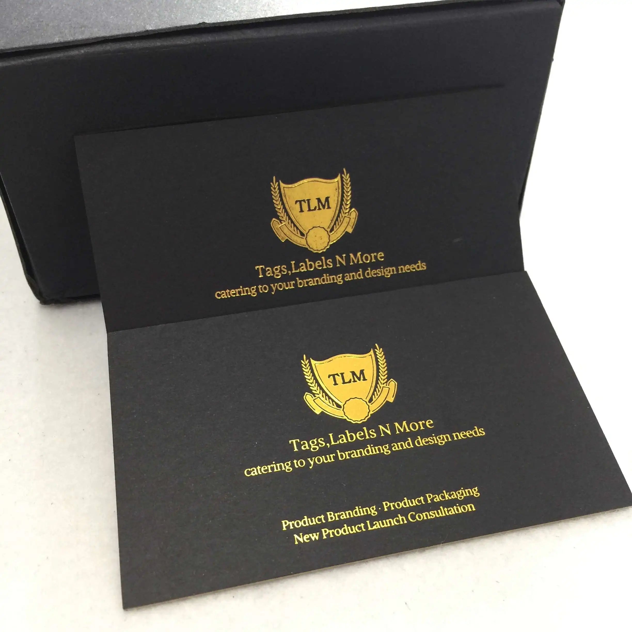 Elegant Luxury Custom Business Card PVC Cardboard with Custom Logo and Art Paper Offset Printing for Invitations