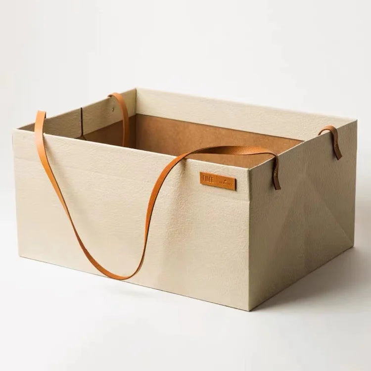 Fashion Large Recyclable Paperboard Gift Bag with Custom Patch Handle Red Square Design