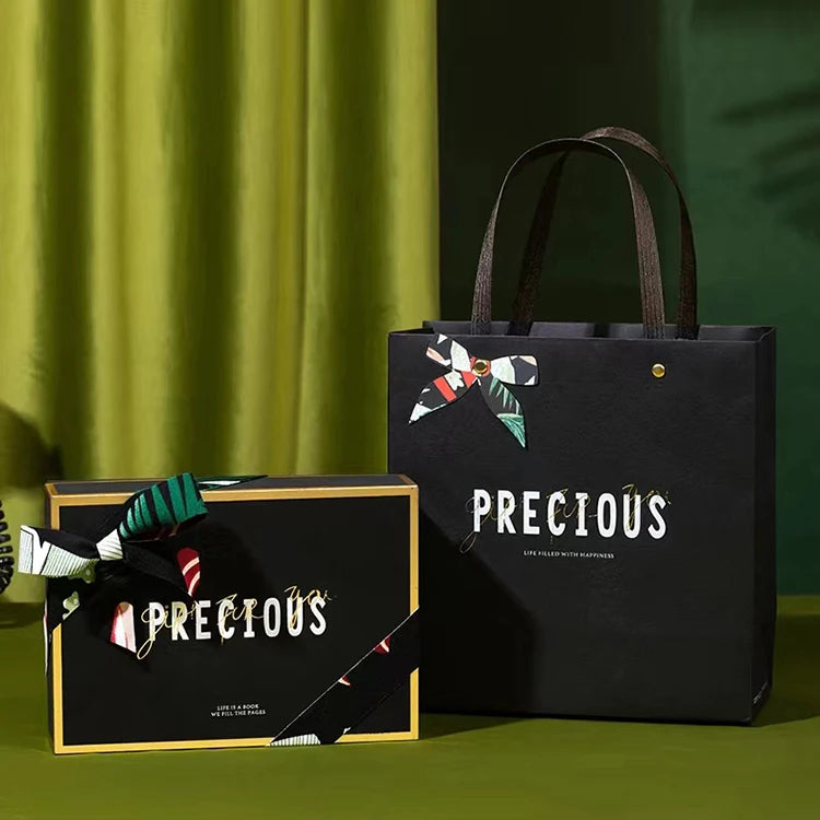 Eco Friendly Products 2023 Luxury Printed Ribbon Wedding Gift Branded Hat Clothing Paper Box Packaging with logo