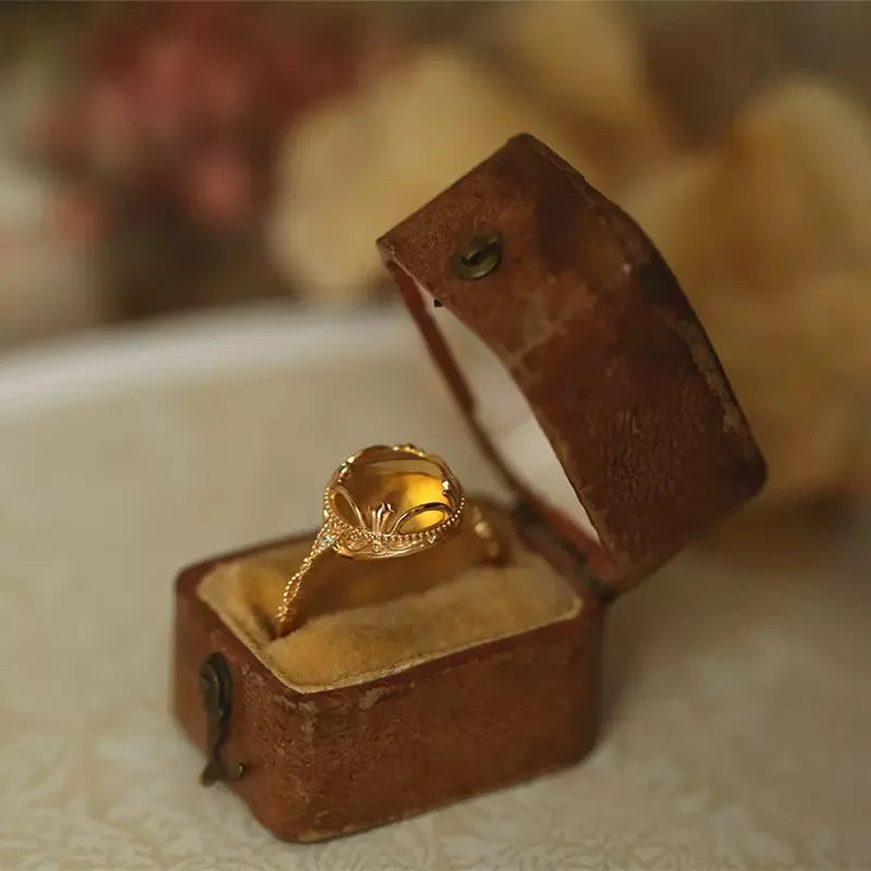 Exquisite Gemstone studded Pearl Ring with an Open Mouth Unique Designed Crystal Natural Stone Ring Jewelry Female Ring