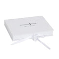 Luxury Custom Logo Recycled Cardboard Packaging Magnetic Box White Ribbon Closure White Flat Foldable Paper Gift Boxes