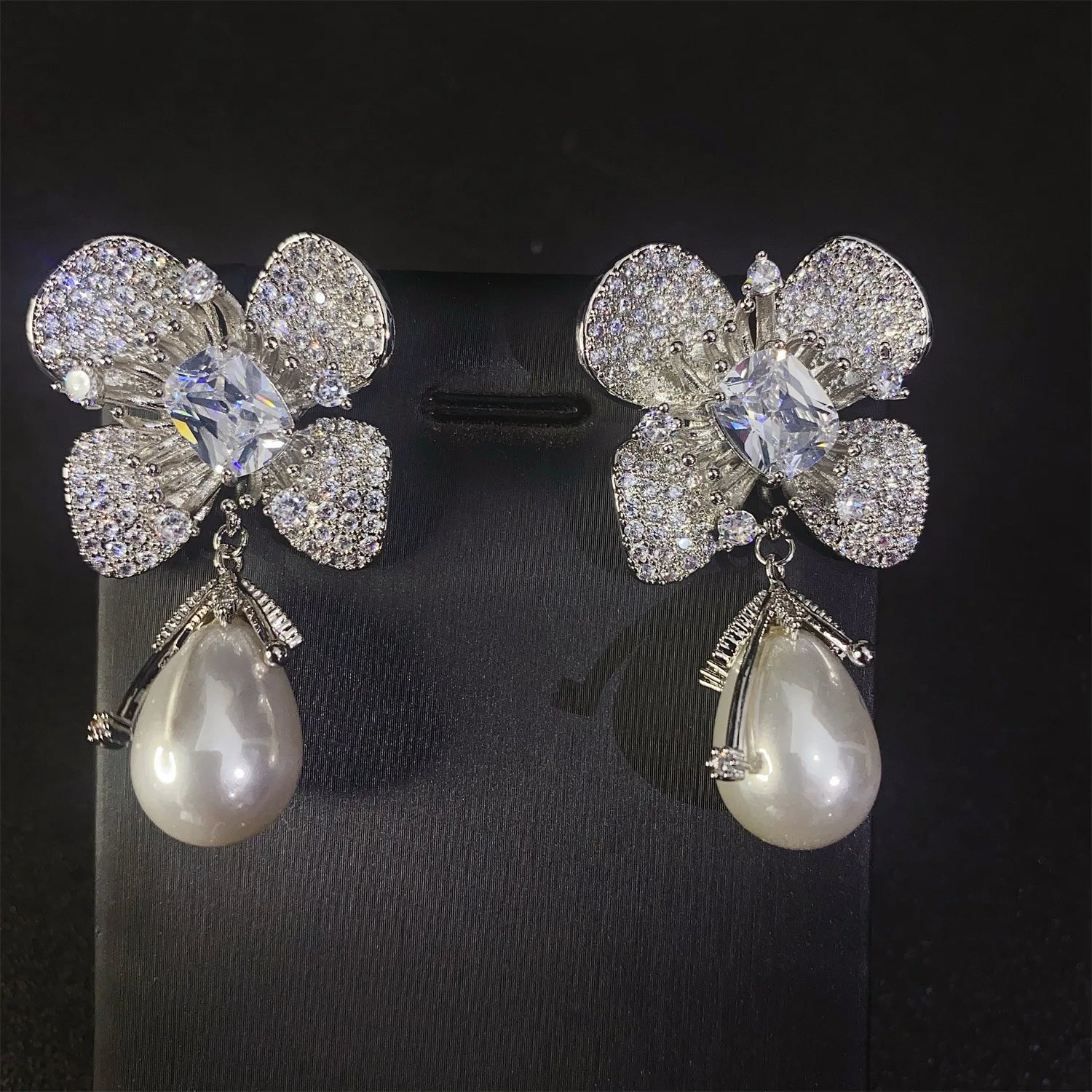 SENYU Elegant Wedding Jewelry Micro Pave White CZ Four - Petaled Clover Flower Earrings with Water Drop Pearl