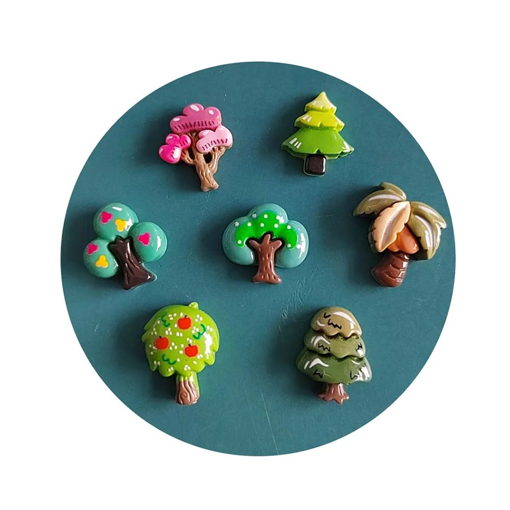 New Creative 100Pcs Assorted Mini Artificial Tree Flatback Resin Cabochons for Scrapbooking Phone Case Decoration Supplier
