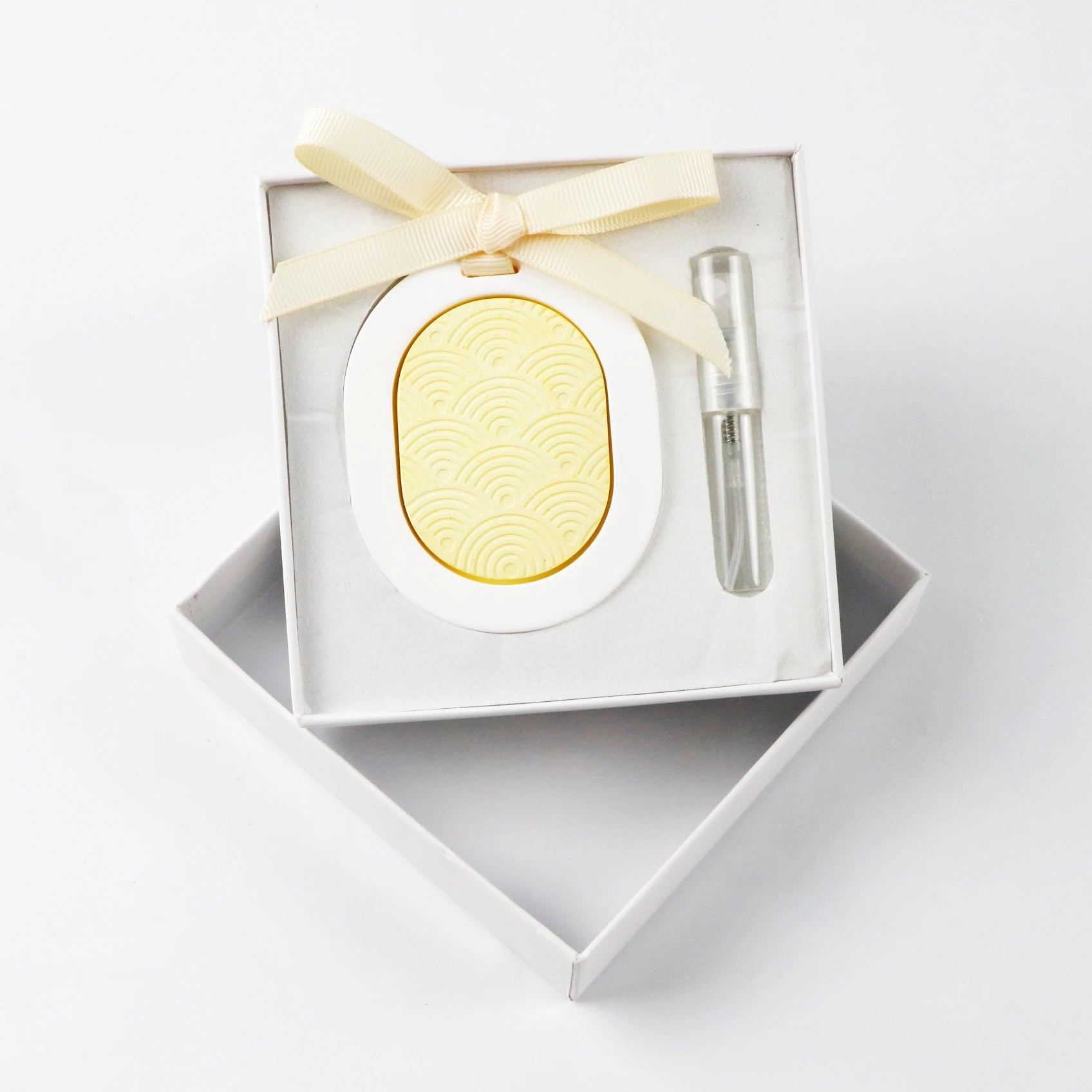 FinRu Stocked Car Wardrobe Air Freshener Hanging Scented Ceramic Aroma Plaster Porcelain Flower Home Fragrance Oil Diffuser