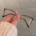 Personality cat Eye Sunglasses Female New Style Sunglasses European and American Men and Women Street Fashion Sunglasses