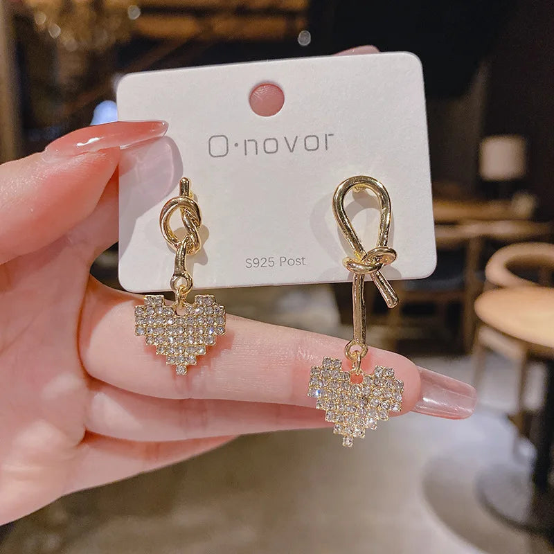 Exquisite Heart Dangle Earring for Women S925 Silver Needle Love Asymmetrical Temperament Women's Earrings