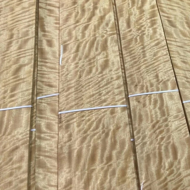 Newly Arrived AA Grade Natural Movingui Veneer Furniture Cabinet Wall Panel with 0.5mm Movingui Wood Veneer Finish
