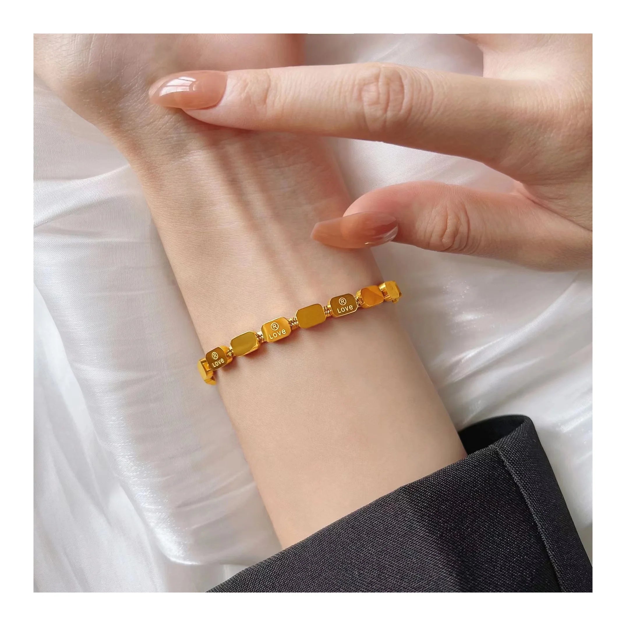 Stainless Steel Bracelets Jewelry LOVE Letter Snake Chain PVD Gold Plated Geometric Pendant Fashion Bracelet for Women