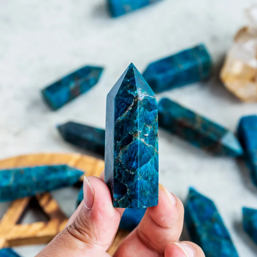 Wholesale Natural Crystal Crafts Blue Apatite Irregular Polished 50-90mm Collectible Medal
