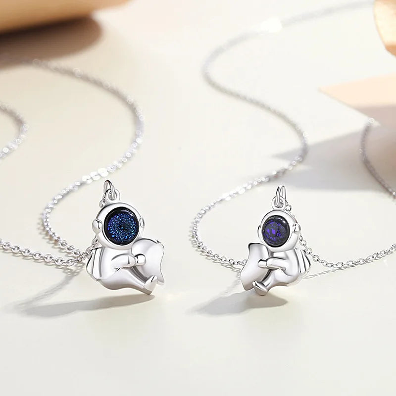 Trend Versatile Magnetic Friendship Necklace Glazed Stone Personalised Necklace Original Love Astronaut Couple Necklace Hot Sale