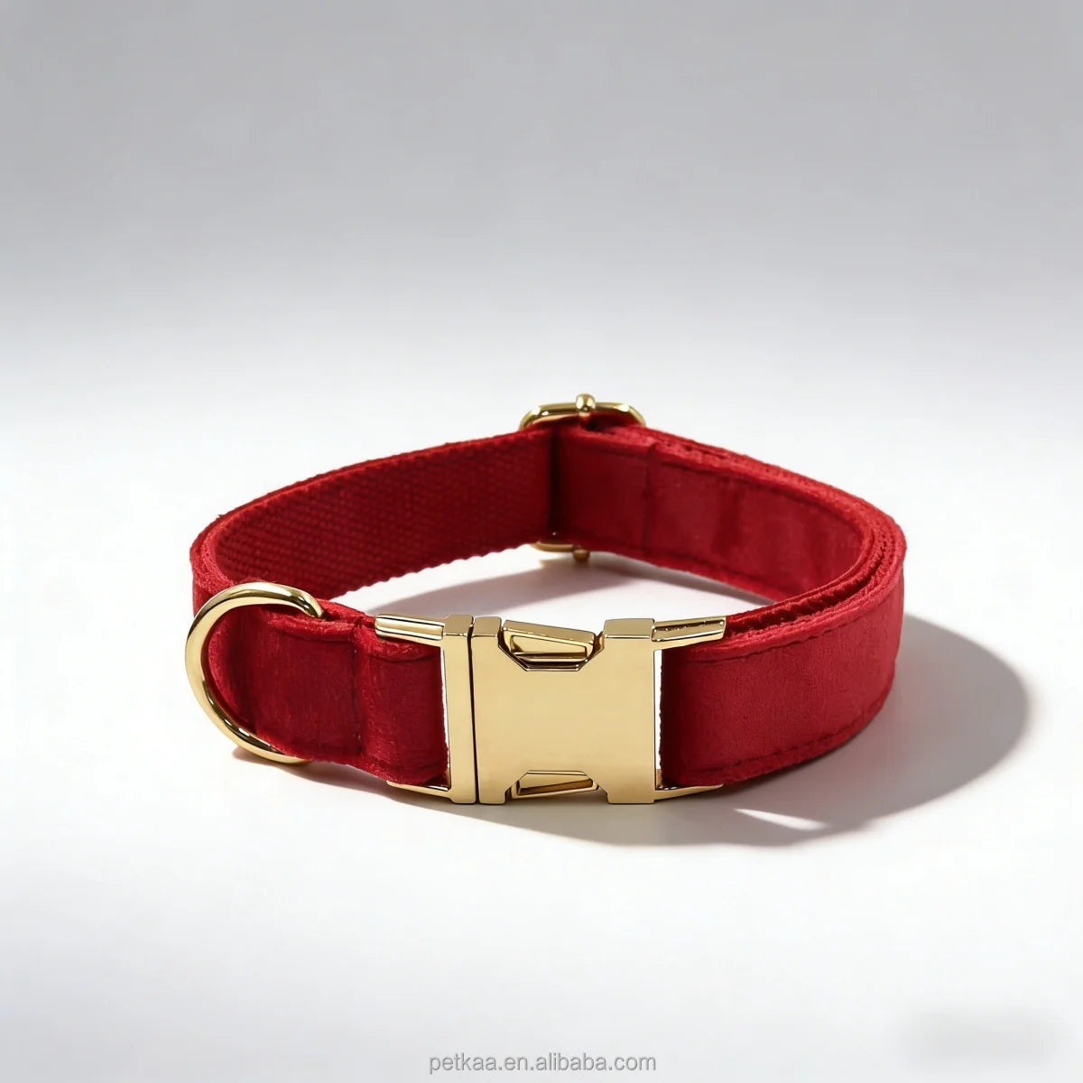 Custom Laser Buckle logo Luxury Dog Collar with Leash Poop Bag and Bowtie in Stock Wholesale Red Velvet Material Unique Design MegaBDM
