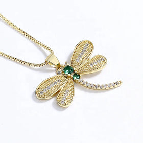 Moissanite Emerald Green Engraved Dragonfly Pendant Women'S Necklace Men'S New in Fashion Jewelry Necklace