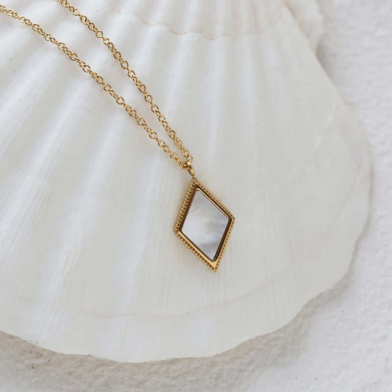 18K PVD Gold Plated Trendy Geometric Pendant Stainless Steel Gold Plated Jewelry Vintage Minimalist Mother of Pearl Necklace
