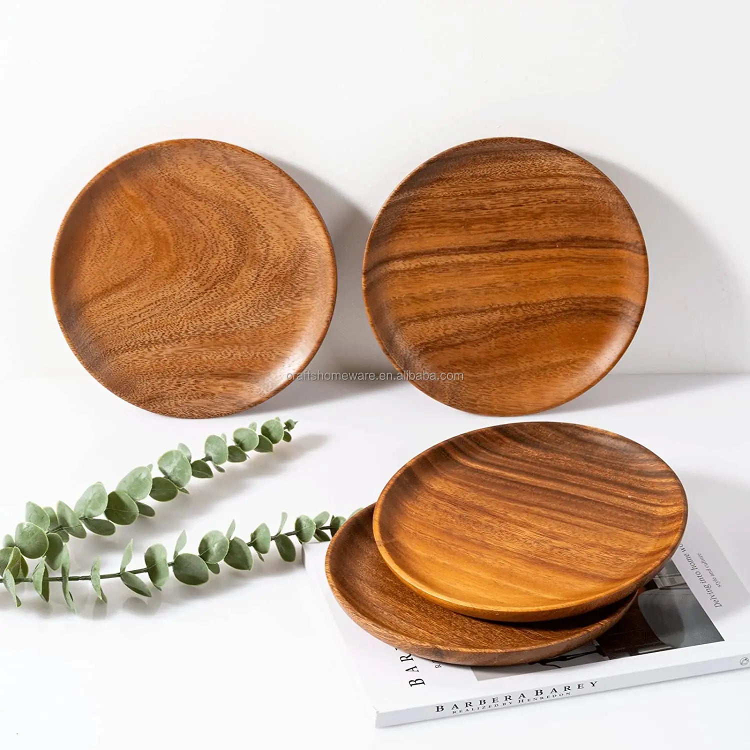 Wholesale Acacia Wood Dinner Set Plant Pattern Serving Charger Plates 100pcs MOQ for Restaurant Use