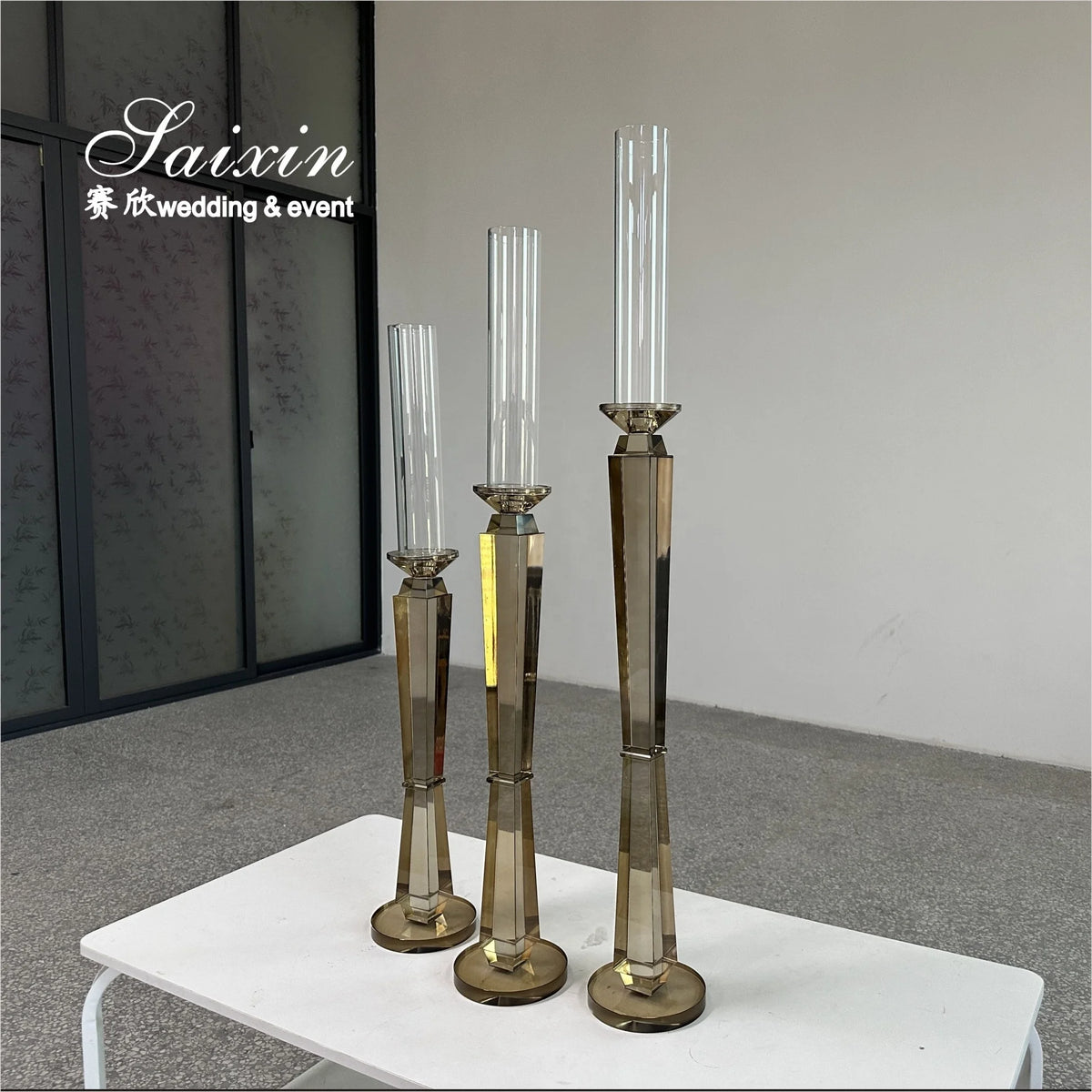 Chic New Design 3-Piece Set for Champagne Gold Crystal Candle Holders Lanterns Candle Jars for Wedding Decor