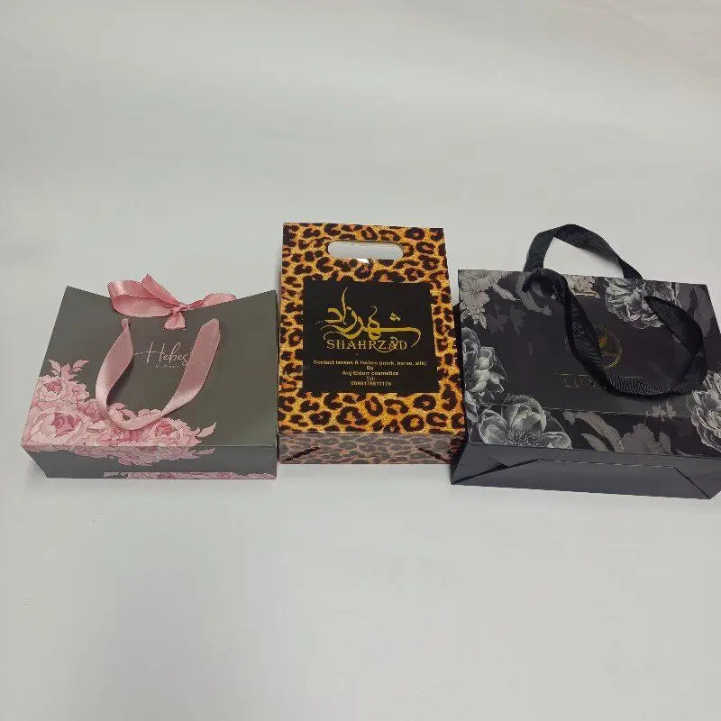Custom Printed Paper Bags Cardboard Luxury White Kraft Paper Gift Bag With Ribbon Handle for Christmas Gift