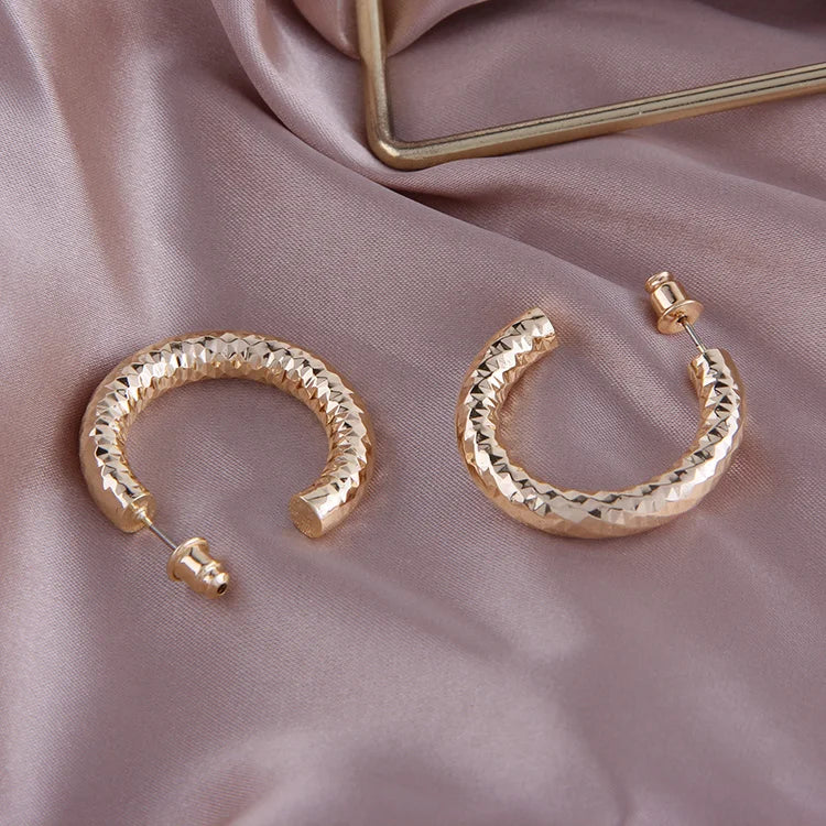 Women's Large Round Lightweight Brass Hoop Earrings Boho Chic Style Cute Hollow Thick Hoops for Stylish Look