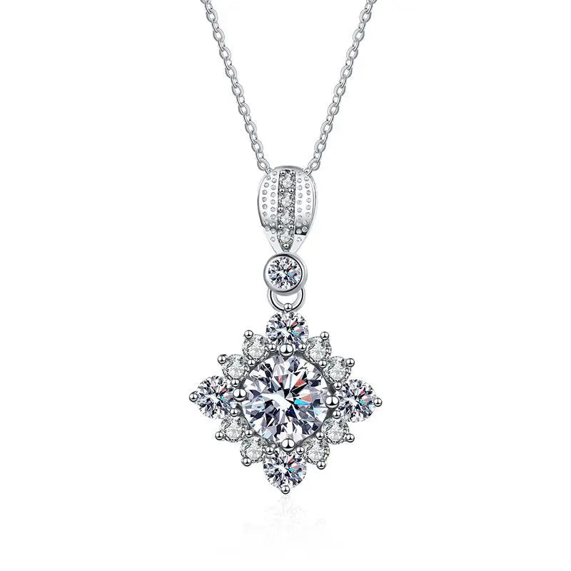 Pass Diamond Tester 1ct Moissanite Diamond 925 Sterling Silver Flower Shape Solitaire Pendant Necklace Woman Jewelry Jewelry
