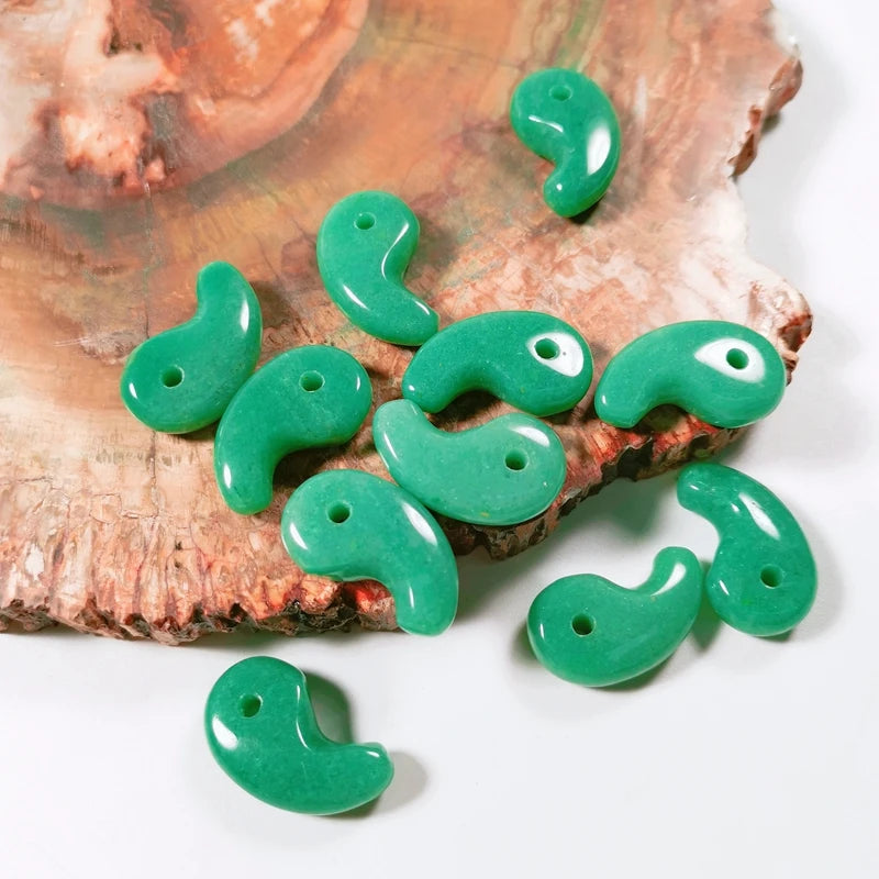 Factory Outlet Green Aventurine Long Beads Crystal Pendulum Jade Magatama Pendant