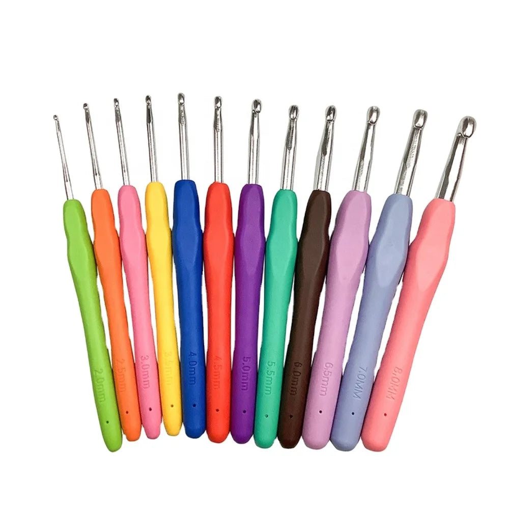 Arthritic Hands Soft Ergonomic Plastic Metal Grips Extra Long Oval Shape Easy Handle Yarn Knitting Crocheting Beginners Supplies