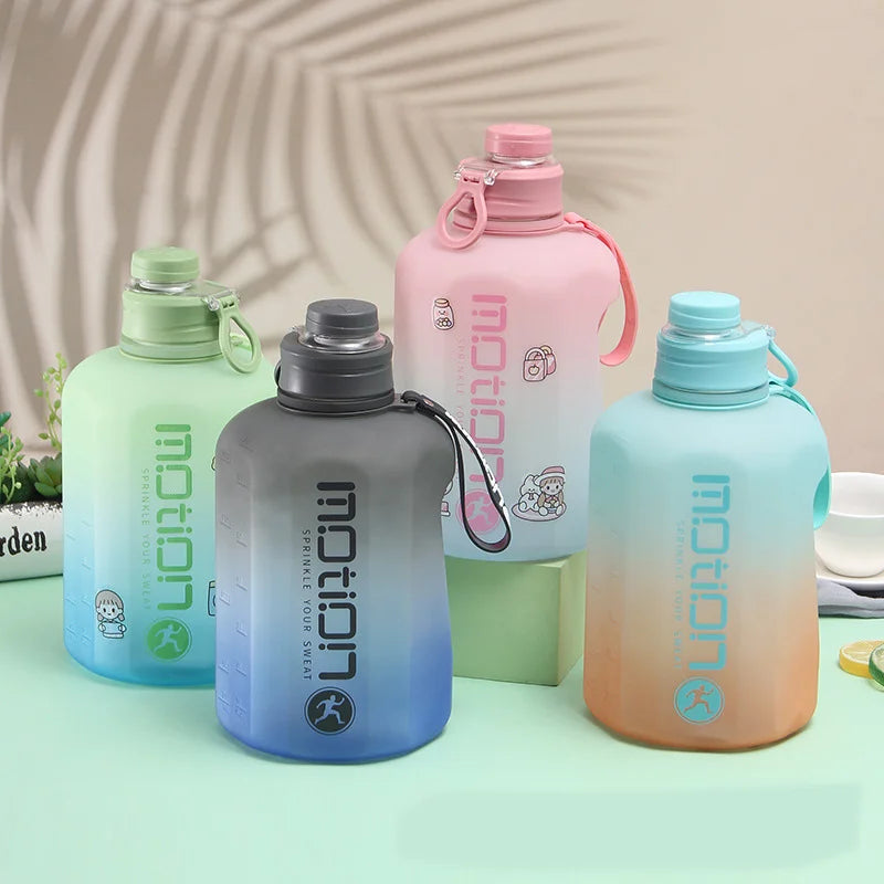 Custom Large Capacity PC Material Water Bottle with Revolving Lid Straw Portable for Sports & Travel for Back to School