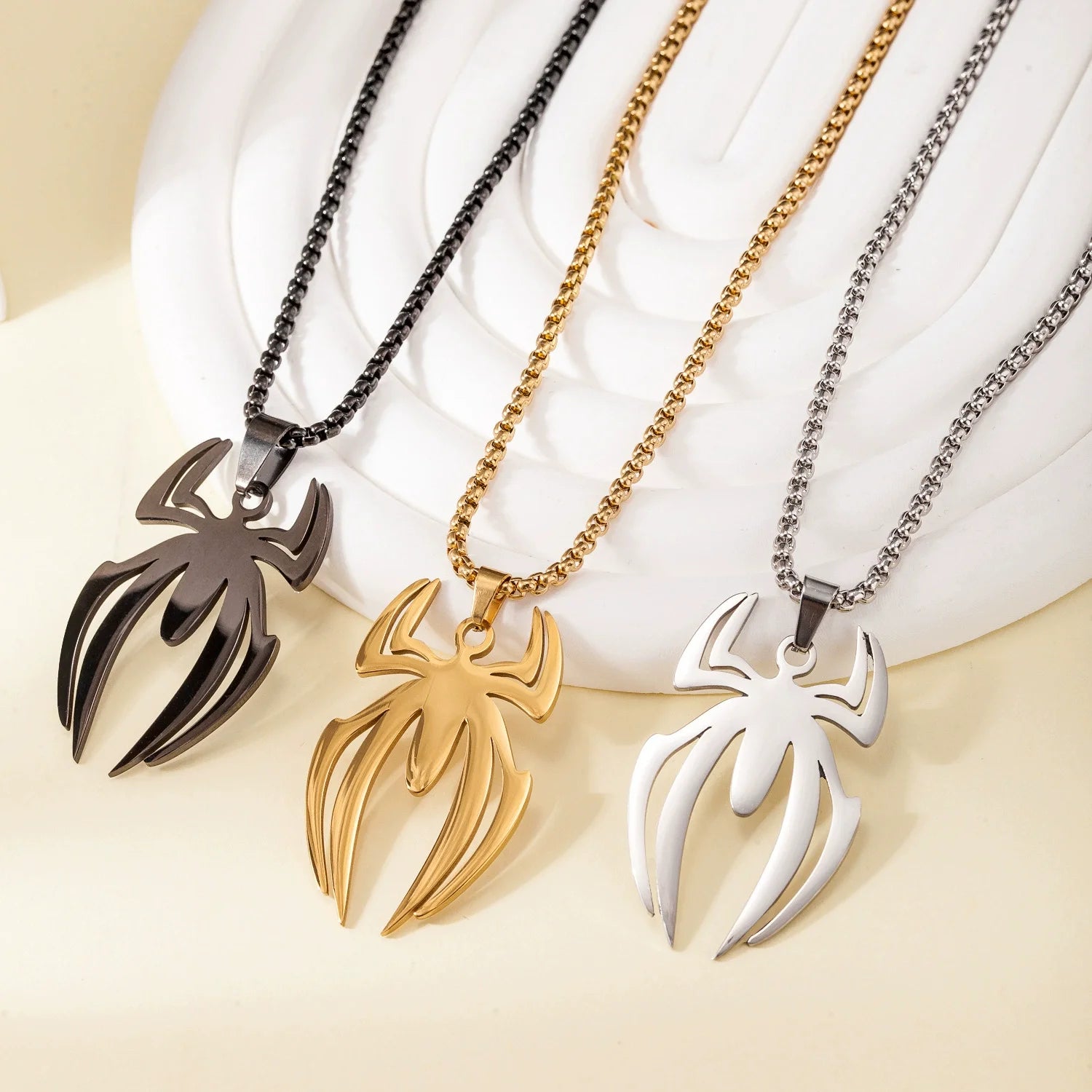 Hot Selling No Fade Stainless Steel Fashion Jewelry Personalized Hip-Hop Men Animal Pendant Necklace Spider Necklace