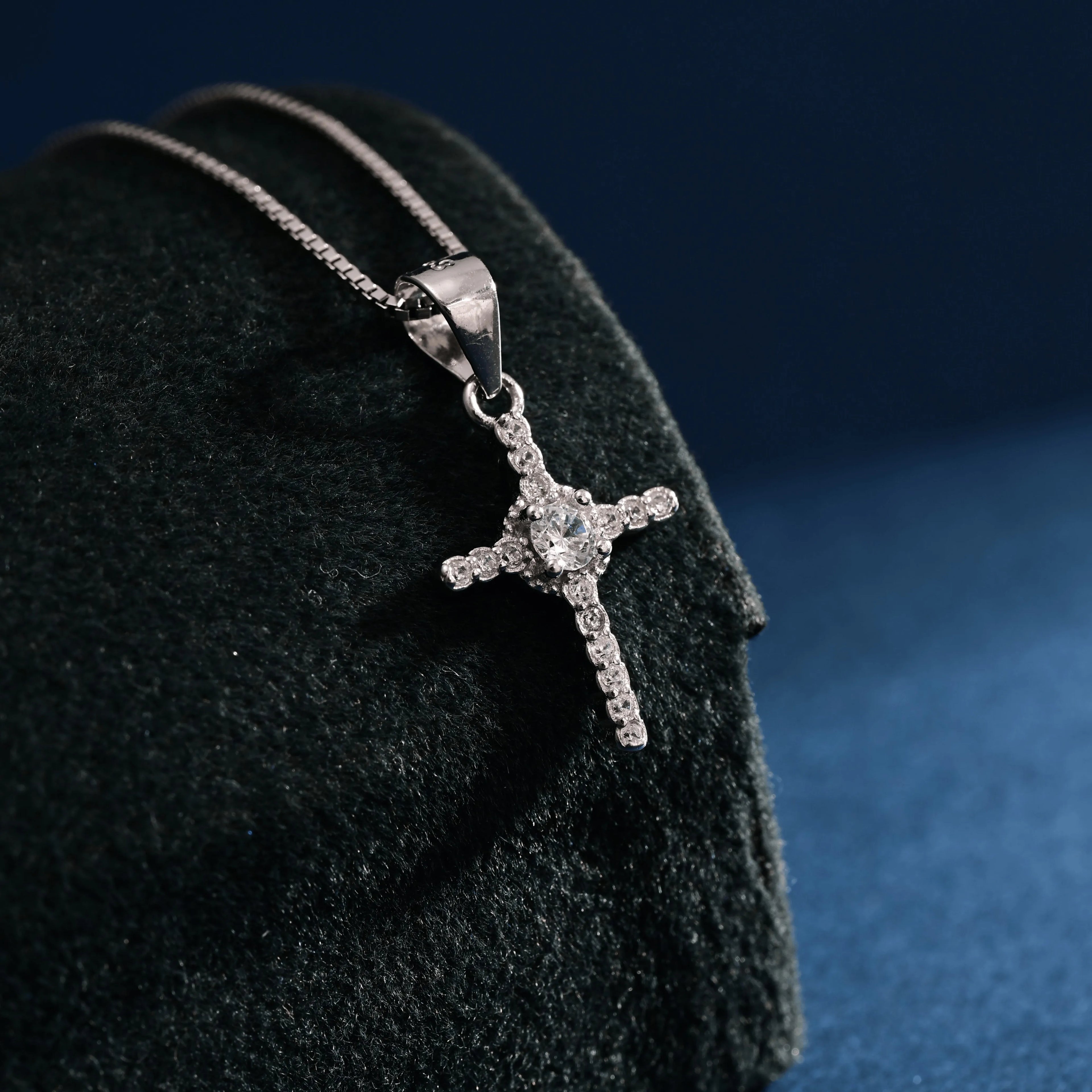Wholesale Pendant Jewelry Rhodium Plated Cubic Zirconia Cross God Retro Pendant 925 Sterling Silver Fine Jewelry Pendant