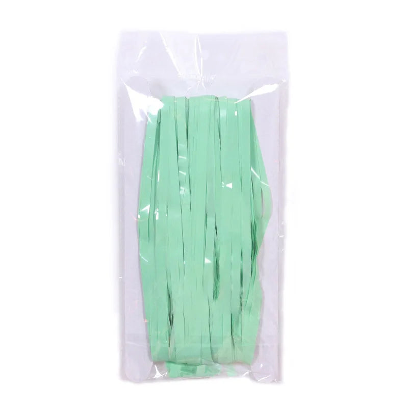 Hot Selling PET Rain Backdrop Green Macarone ColourFringe Foil Curtain for Party Decorations Christmas/New Year Celebrations