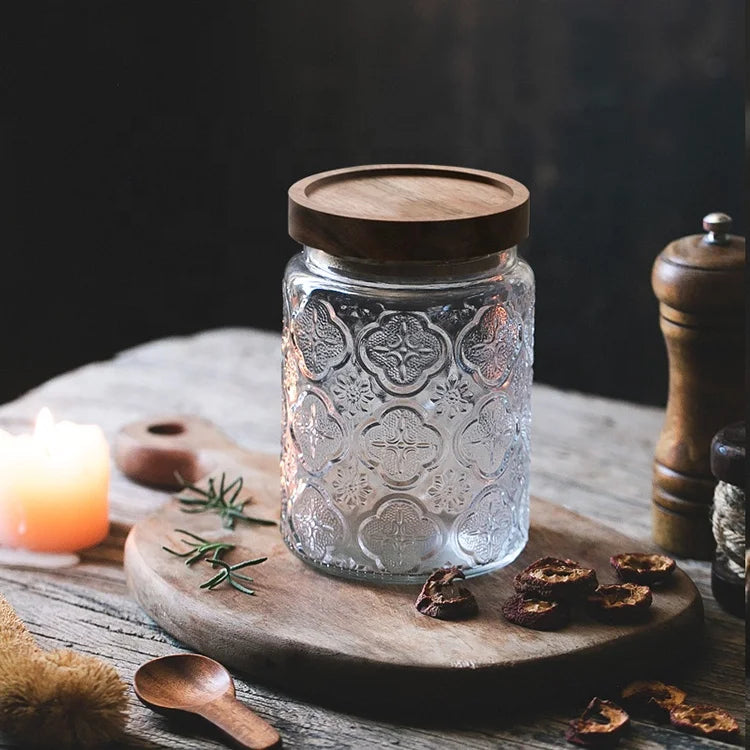 Unique Luxury 700ml 24oz Large Flower Carved Pattern Kitchen Food Glass Storage Containers Stash Jars With Acacia Wooden Lids