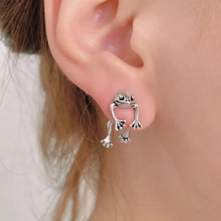 Fashion Ladies Frog Pendant Earrings Jewelry Handmade Antique Silver Plated Frog Charm Designer Stud Earrings for Women