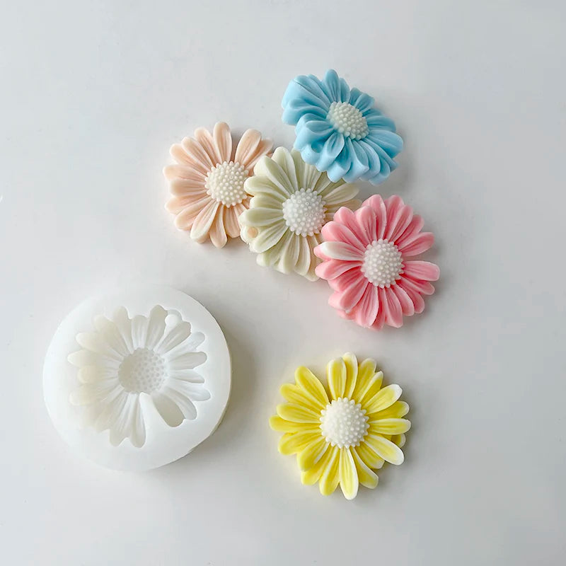 Handmade Sunflower Epoxy Ornament Silicone Mold DIY Aroma Diffuser Daisy Flower Eco-friendly Non-stick Opp Bag Candle Food White