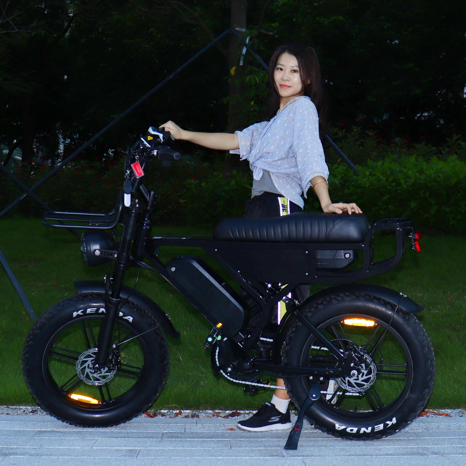 VOMO X90MAX E-bike 48V 250W Motor Electric Fat Tire Bike 28Ah Lithium Battery Bicycle Ebike Family Cargo X90 MAX Bike