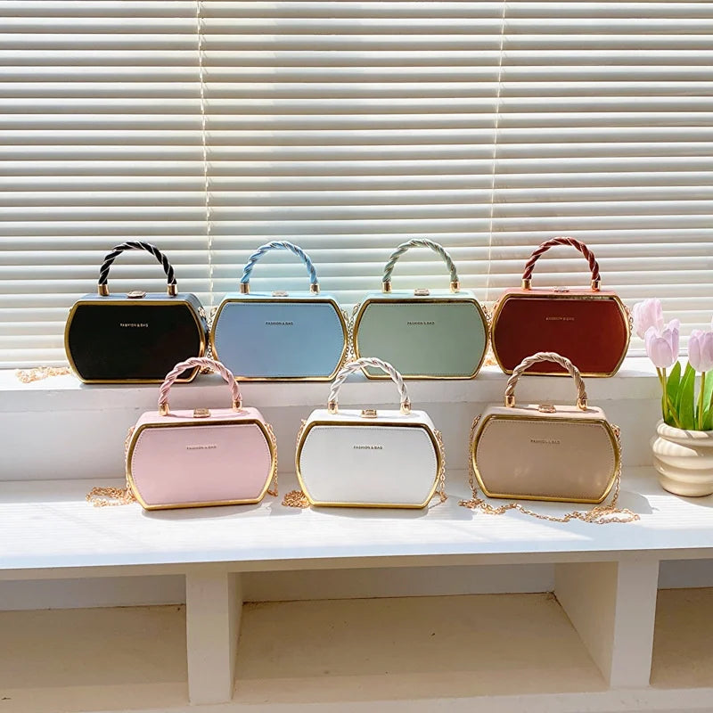2026 Handle Purses Women Unique Box Shape Purse Small Designer Evening Bag Adjustable Crossbody Handbag Trendy PU Handbag MegaBDM