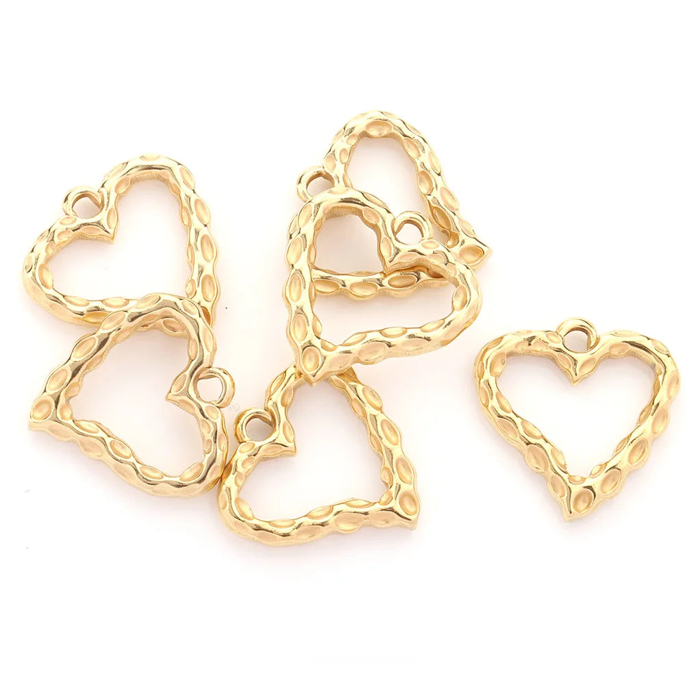 Fashion 18k Gold Stainless Steel Solid Relief Heart Pendant for Necklace Simple Jewelry Accessories