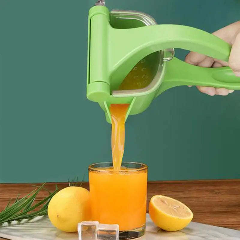 Wholesale Portable Citrus Juicer Durable Fruit Hand OrangeJuicer Squeezer Small Plastic Manual Fruit Press Lemon Juicer