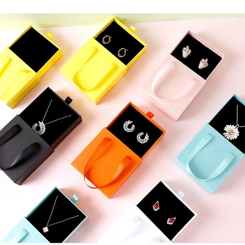 Luxurious 8*8*3cm Jewelry Organizer Jewellery Boxes with Handle for Necklaces Earrings Rings Storage Necklace Box