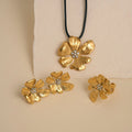 Dazan New 18k Gold Plated Tarnish Free Stainless Steel Vintage Hibiscus Flower Embossed Large Zircon Design Necklace Luxury Set