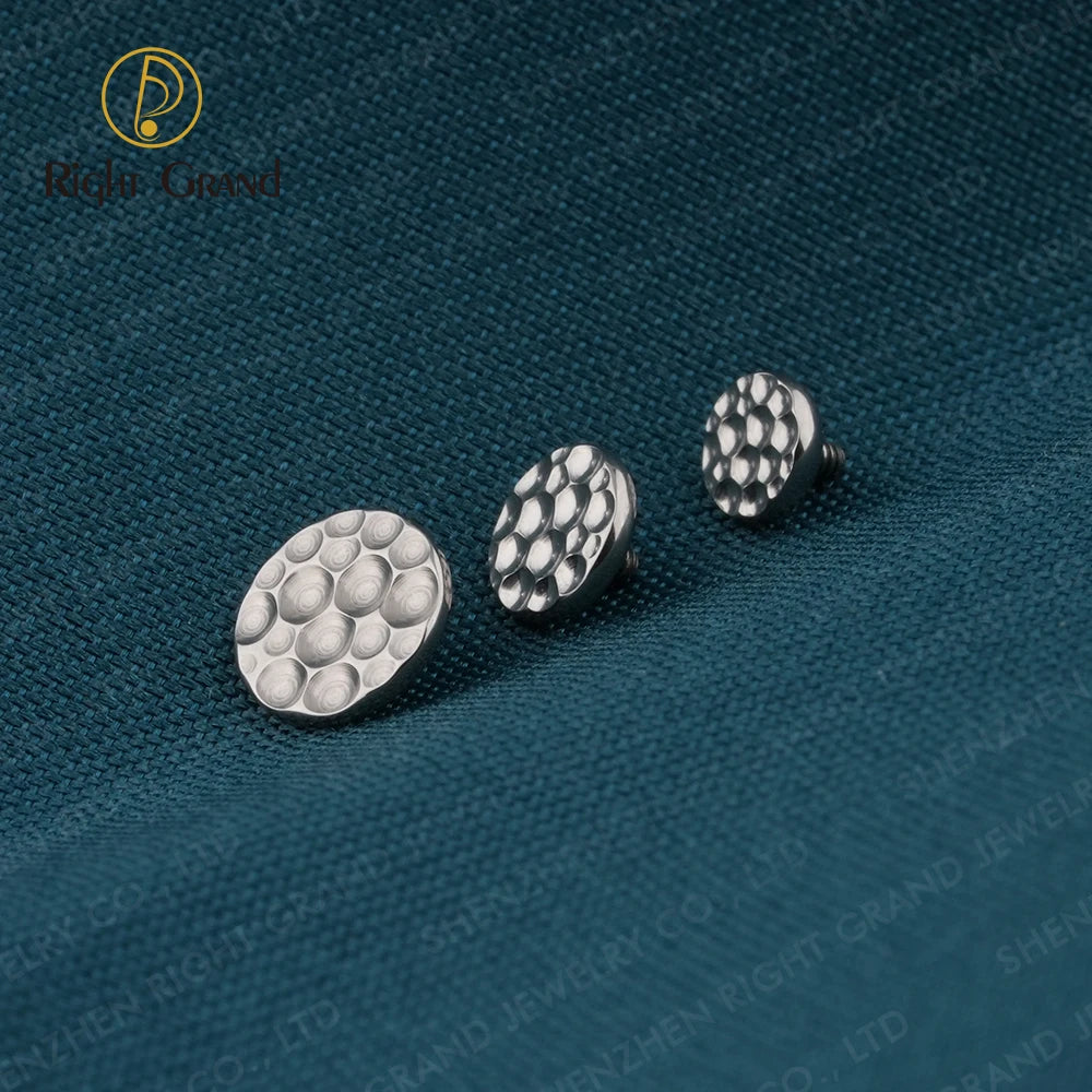 Implant Grade ASTM F136 Titanium Internally Threaded Hammer Labret Top