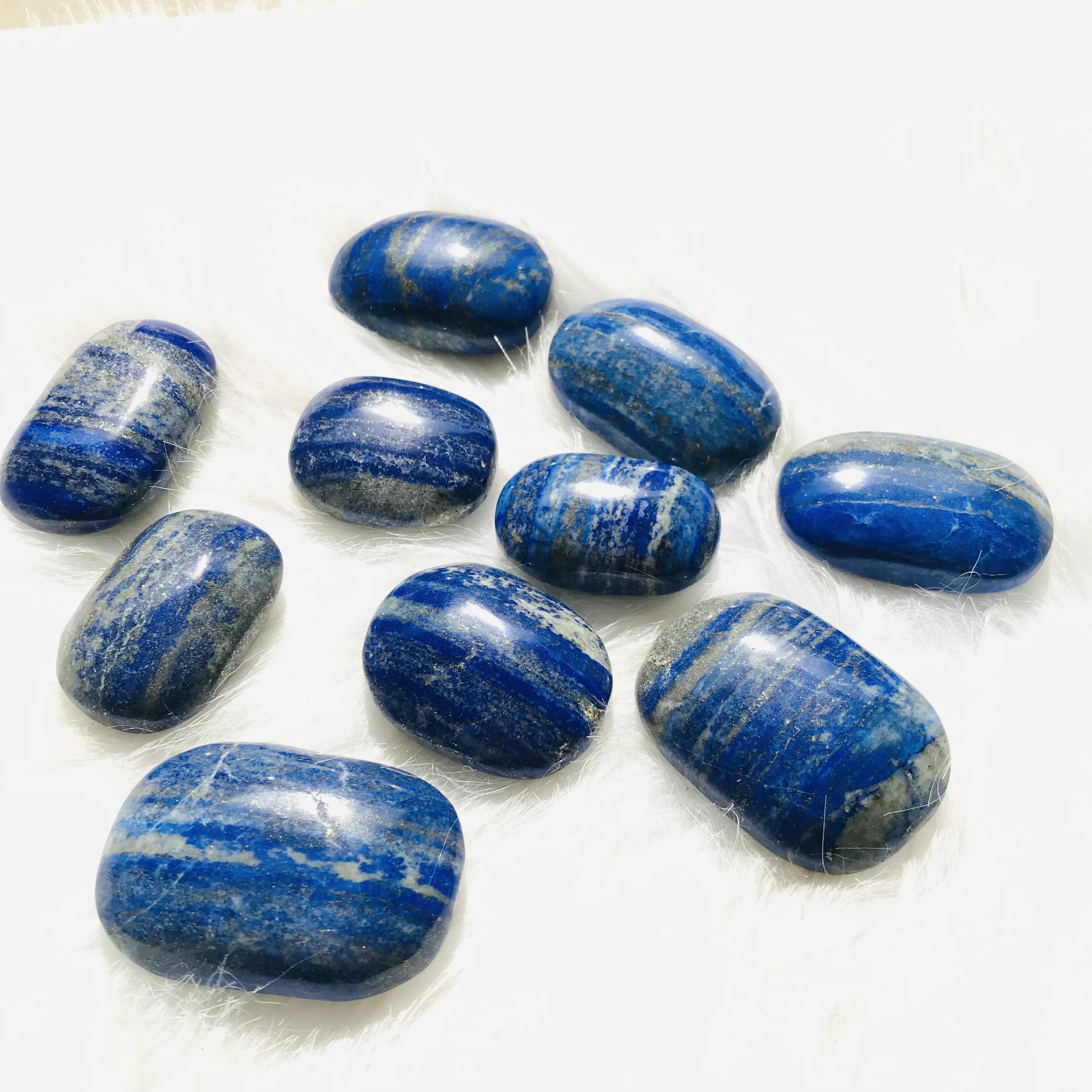 Hot Sale Natural Polishing Crystal Stone Healing Lapis Lazuli Palm Stone for Decoration