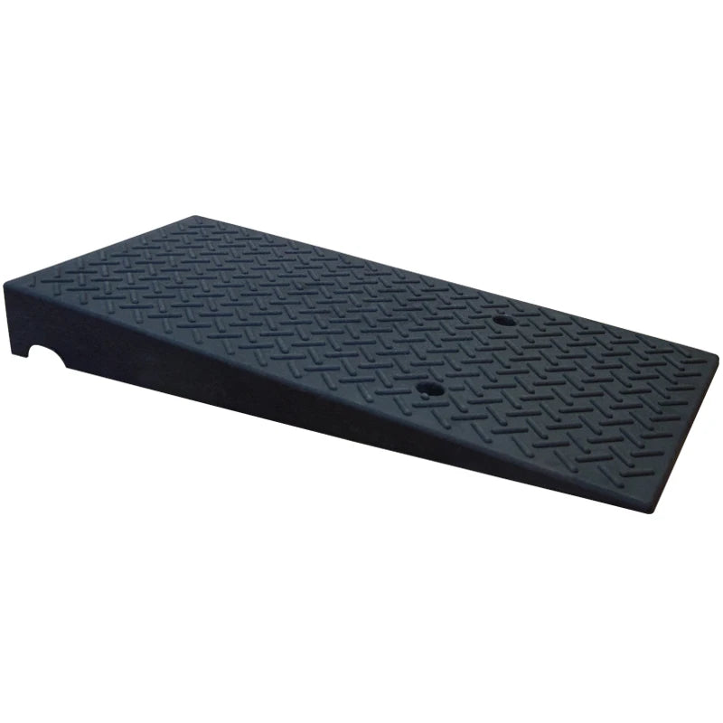 Portable 17cm High Black Plastic Speed Bump for Outdoor Traffic & Parking Lot Use