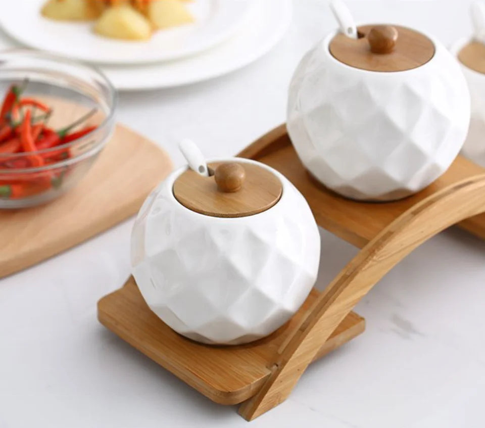 Hot Sale Nordic Kitchen Utensils Ceramic Seasoning Pot Seasoning Box Pure White Seasoning Storage Bottle